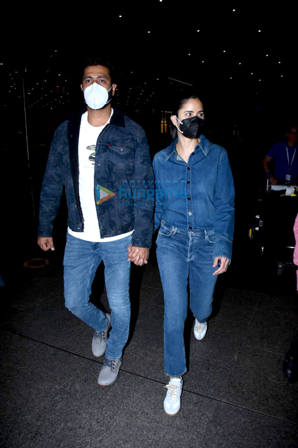 photos vicky kaushal katrina kaif and rashmika mandanna snapped at the airport 3
