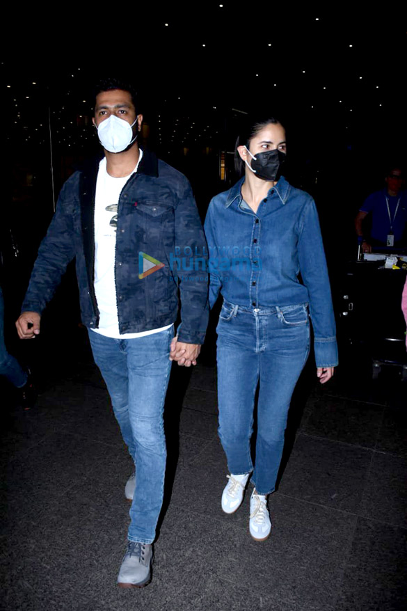 photos vicky kaushal katrina kaif and rashmika mandanna snapped at the airport 5