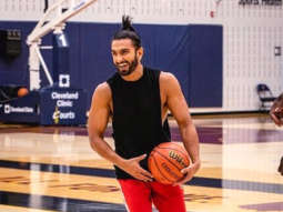 Ranveer Singh steals the floor at NBA All Star Game, check out the pics