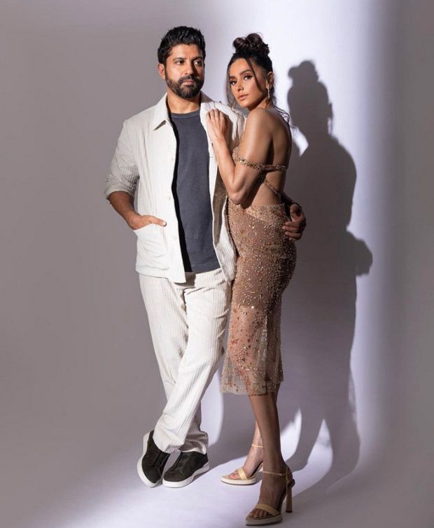 Shibani Dandekar gets her wedding day tattooed and introduces 'The Akhtars'. See photos Shibani Dandekar gets her wedding day tattooed and introduces 'The Akhtars'. See photos