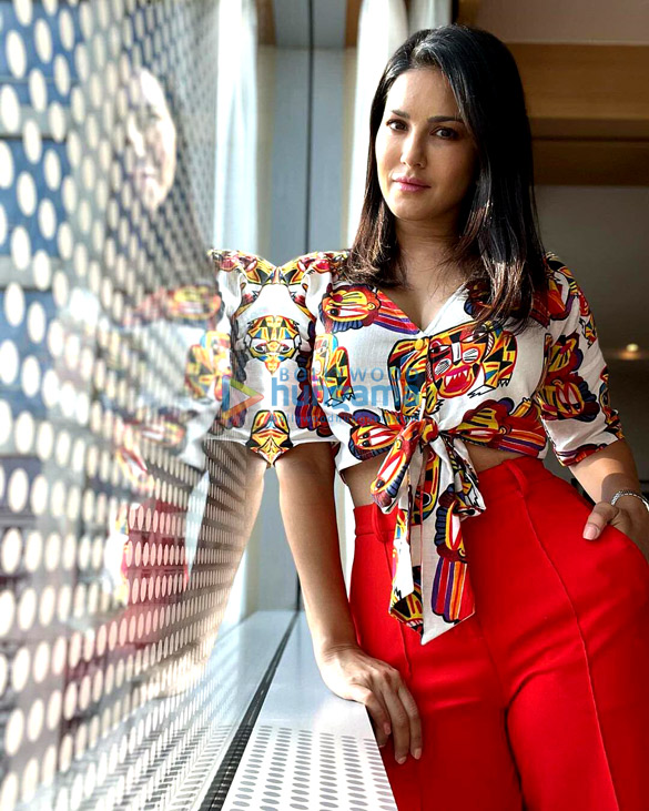 sunny leone 3 16