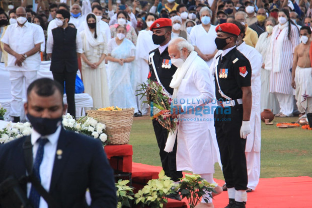 RIP Lata Mangeshkar: PM Narendra Modi and Shah Rukh Khan pay last respects to the late singer at state funeral in Mumbai 