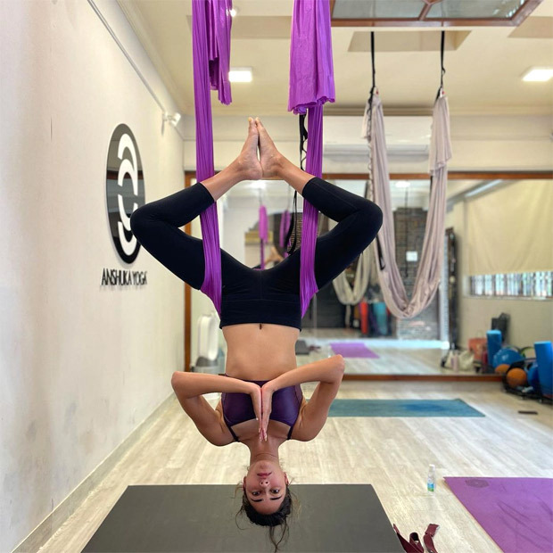 EXCLUSIVE: Celebrity Yoga Expert Anshuka Parwani shares her experience training with Kareena Kapoor Khan, Deepika Padukone, Alia Bhatt, Ananya Panday, and Rakul Preet Singh