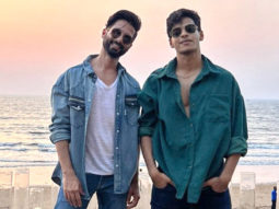 ‘Bade Miyan’ Shahid Kapoor and ‘Chote Miyan’ Ishaan Khatter strike a stylish pose, but fans notice the photobombing birds; say, “Piche dekho”