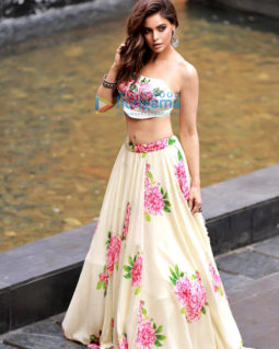 Celeb Photos Of Aamna Shariff