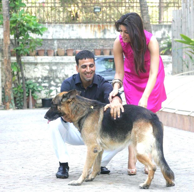 Akshay Kumar and Twinkle Khanna pen heartbreaking notes as their dog Cleo passes away - "Will miss you" Akshay Kumar and Twinkle Khanna pen heartbreaking notes as their dog Cleo passes away - "Will miss you"