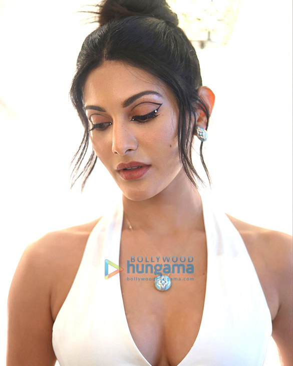 amyra dastur 1 17