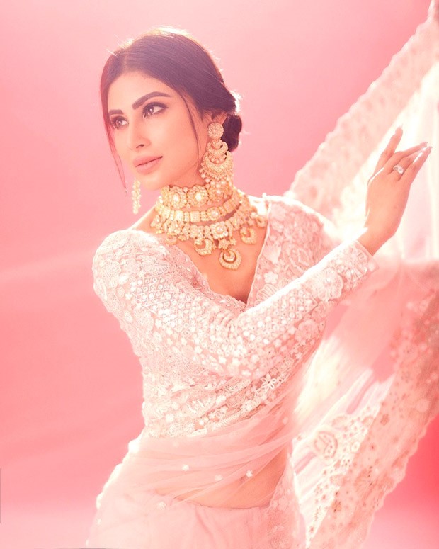 Mouni Roy steals the spotlight in elegant flowery pink saree for DID Lil' Masters