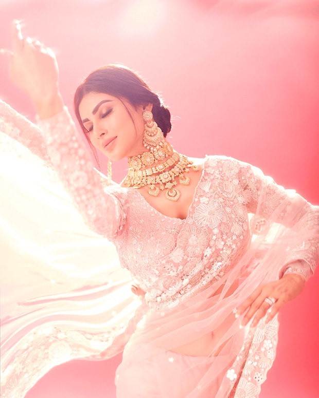 Mouni Roy steals the spotlight in elegant flowery pink saree for DID Lil' Masters