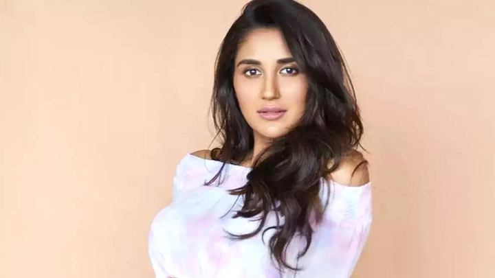 Nikita Dutta’s fashion tips for girls | Fashion Talk | Lifestyle | Bollywood Hungama