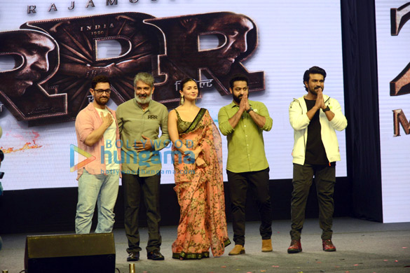 Photos: Aamir Khan joins S. S. Rajamouli, Alia Bhatt, Ram Charan and Jr. NTR for RRR promotions in Delhi Photos: Aamir Khan joins S. S. Rajamouli, Alia Bhatt, Ram Charan and Jr. NTR for RRR promotions in Delhi