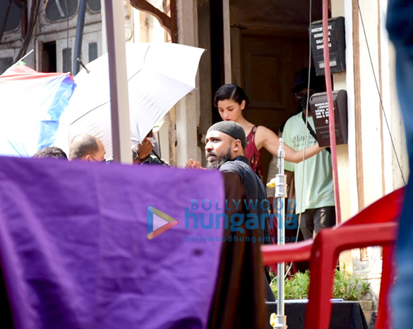 photos after the success of gangubai kathiawadi alia bhatt spotted in the city shooting for a new project 4