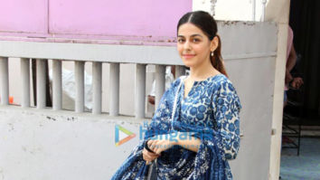Photos: Alaya F snapped in a blue suit outside her dance class in Khar
