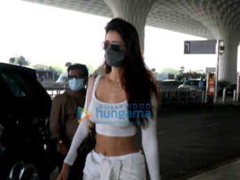 Photos: Disha Patani and Tiger Shroff's mother Ayesha Shroff keep it casual at the Mumbai airport