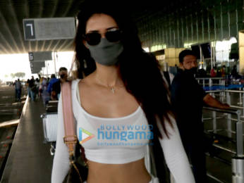 Photos: Disha Patani and Tiger Shroff's mother Ayesha Shroff keep it casual at the Mumbai airport