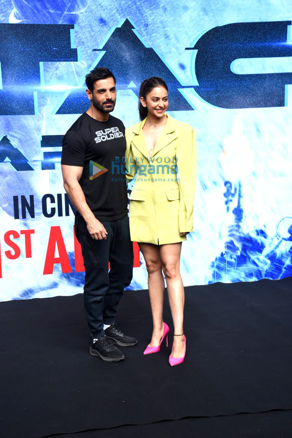 photos john abraham rakul preet singh and jacqueline fernandez strike a pose at the trailer launch of attack 1