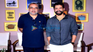Photos: Paresh Rawal and Farhan Akhtar strike a pose at an event at Taj in Mumbai