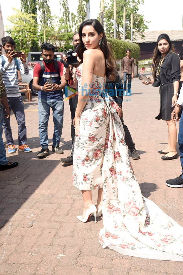 photos parineeti chopra karan johar and nora fatehi snapped on the sets of the show hunarbaaz 3