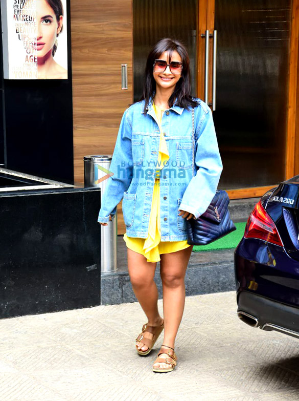 Photos: Patralekha spotted at a salon in Bandra Photos: Patralekha spotted at a salon in Bandra