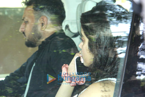 photos pooja hegde janhvi kapoor and ileana dcruz spotted outside pilates studio 3