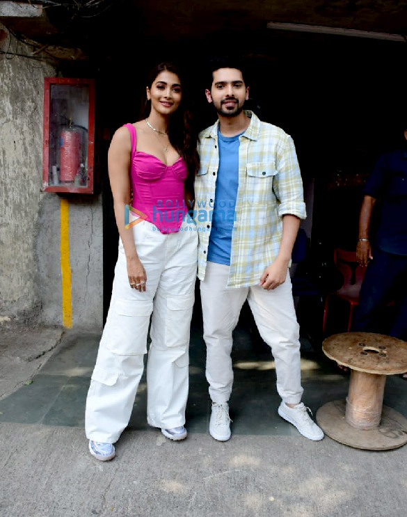 photos pooja hegde and armaan malik pose together for the paparazzi as they get spotted in the city 5