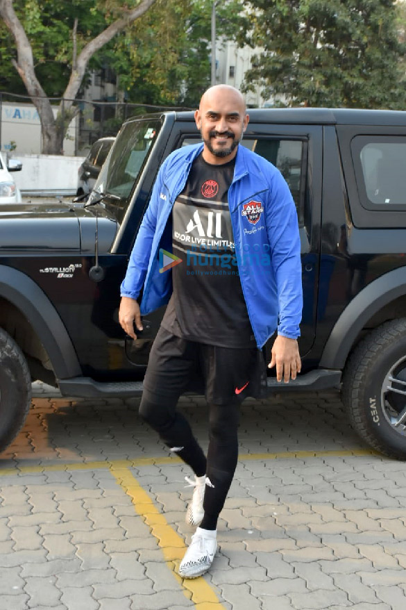photos ranbir kapoor abhishek bachchan abhimanyu dassani play a game of football on sunday 4