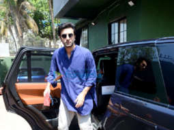 Photos: Ranbir Kapoor snapped in Andheri
