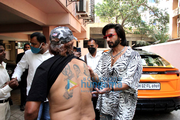 photos ranveer singh poses in a zebra printed oversized shirt and ripped denim as he visits sanjay leela bhansalis office in juhu 4