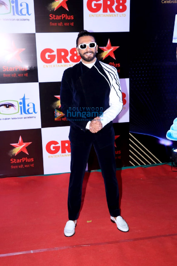 photos rashami desai rakhi sawant among other celebs attend ita awards 20223 10