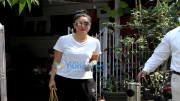 Photos: Saif Ali Khan, Kareena Kapoor Khan and Taimur Ali Khan step out for Sunday brunch at a cafe in Bandra