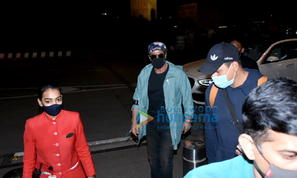 photos shah rukh khan deepika padukone john abraham leave for spain for the shoot of pathaan sohail khan snapped at the mumbai airport 6