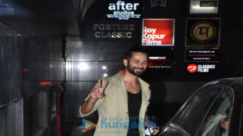 Photos: Shahid Kapoor is all smiles as he gets snapped at Siddharth Roy Kapur’s office in Khar