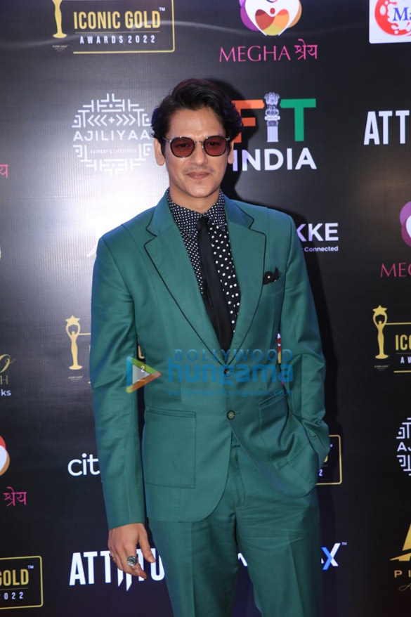 photos sharvari wagh sharib hashmi and other celebs grace the red carpet event of iconic gold awards 2022 1 2