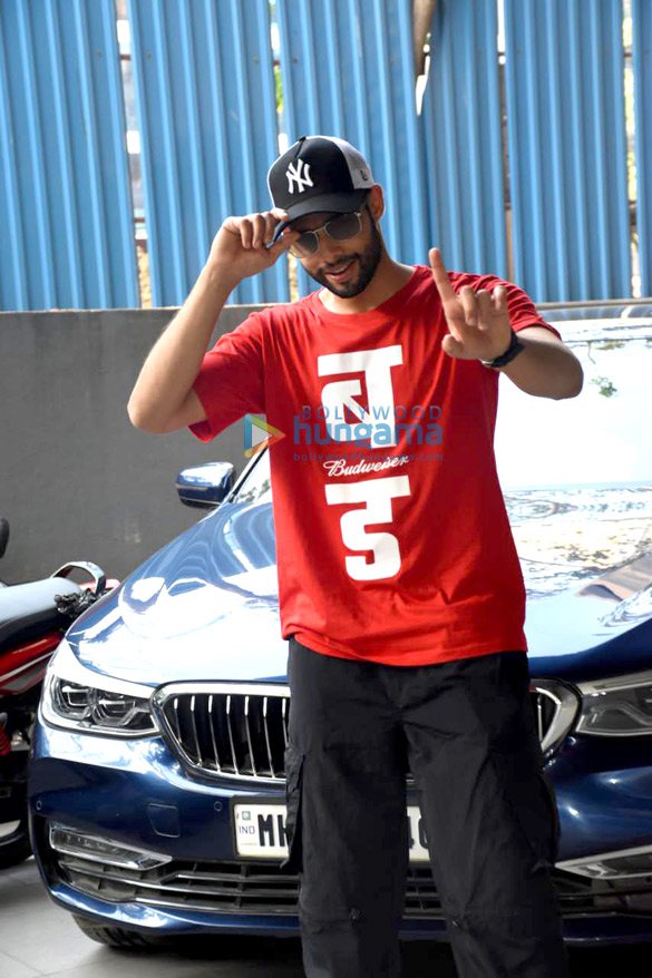 photos siddhant chaturvedi looks cool in a red and black outfit as he gets snapped outside piyush dance class 4
