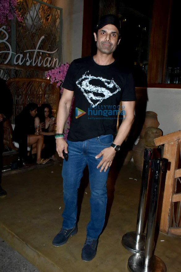 photos sonakshi sinha sooraj pancholi krishna shroff sophie choudry and others snapped at bastian 8