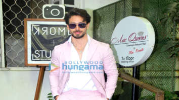 Photos: Tiger Shroff spotted at Krome studio in Bandra