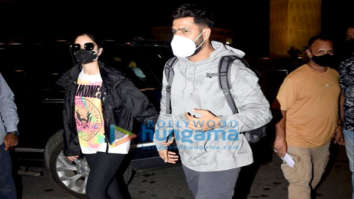 Photos: Vicky Kaushal, Katrina Kaif, Pooja Hegde, Divya Khosla Kumar and others snapped at the airport
