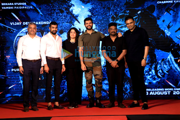 photos vijay deverakonda charmy kaur and puri jagannadh announce their film jgm in mumbai 1