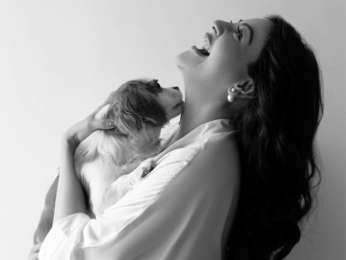 Pregnant Kajal Aggarwal flaunts her baby bump, holds her pet Mia in the latest photo Pregnant Kajal Aggarwal flaunts her baby bump, holds her pet Mia in the latest photo
