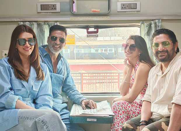 Akshay Kumar gives a peek into his train journey with Bachchhan Paandey co-stars Kriti Sanon, Arshad Warsi and Jacqueline Fernandez