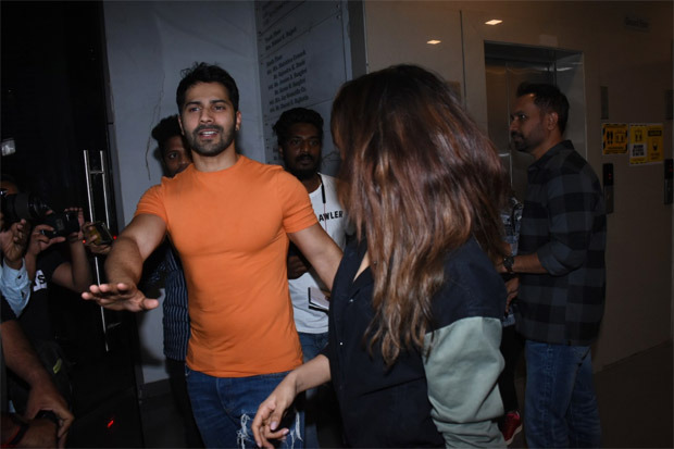 Varun Dhawan ask paparazzi to not scare Samantha Ruth Prabhu as they get spotted together in the city