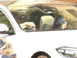 Shah Rukh Khan heads out for a Sunday drive with kids Suhana Khan and AbRam Khan