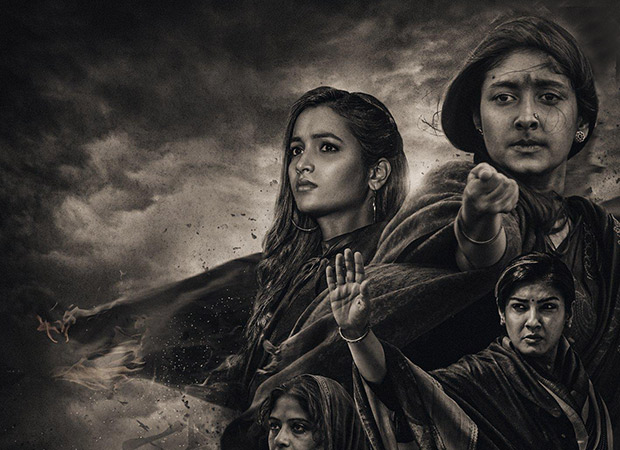 KGF – Chapter 2 craze sends cinemas over capacity; extra chairs added for audience KGF – Chapter 2 craze sends cinemas over capacity; extra chairs added for audience