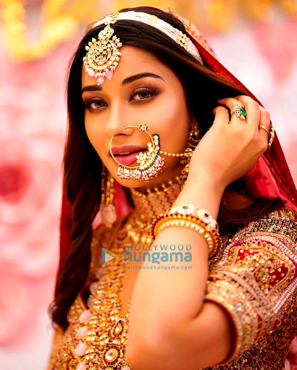 nyra banerjee 1 4