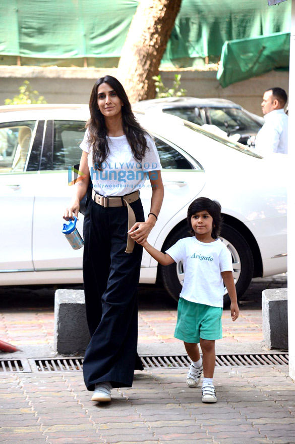 phoos kareena kapoor khan saif ali khan and others at the launch of kunal kemmu and soha ali khans book launch 5