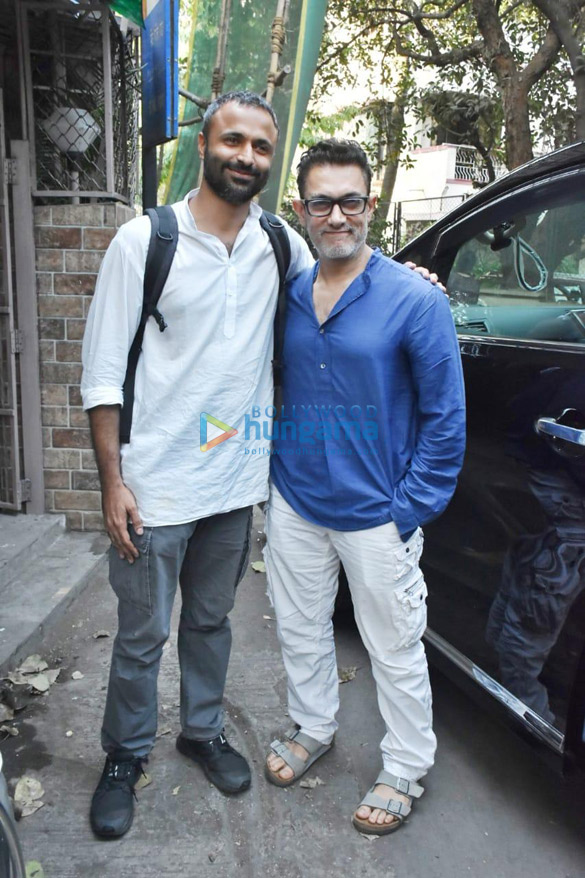 photos aamir khan snapped in bandra 1 3