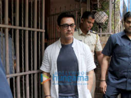 Photos: Aamir Khan spotted at Shankar Mahadevan’s dubbing studio in Bandra