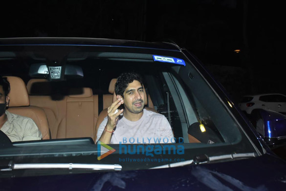 photos ayan mukerji snapped at ranbir kapoors house in bandra 1