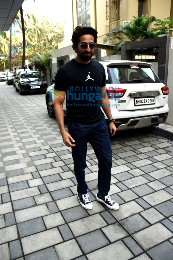 photos ayushmann khurrana snapped at t series office in andheri 1