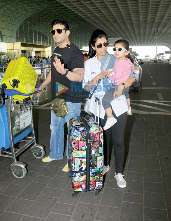 photos deepika padukone mrunal thakur prachi desai and others snapped at the airport 1